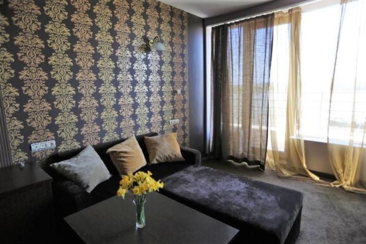 Hotel Neptun วีดิน ภายนอก รูปภาพ